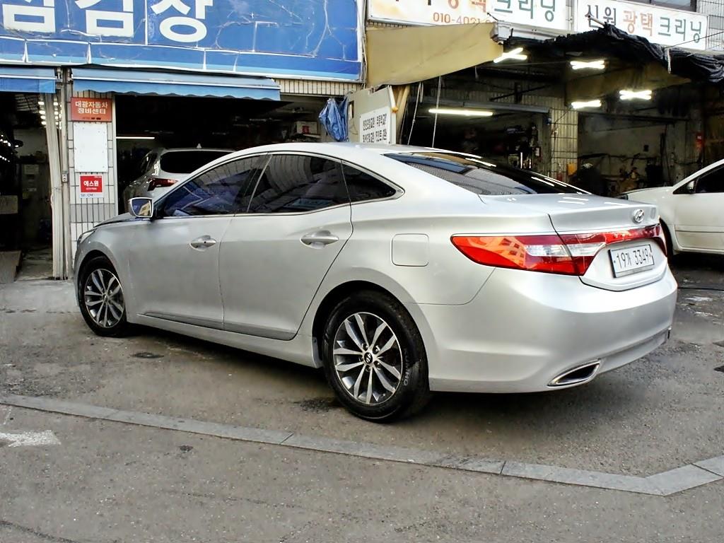 HYUNDAI Grandeur - Vista 7