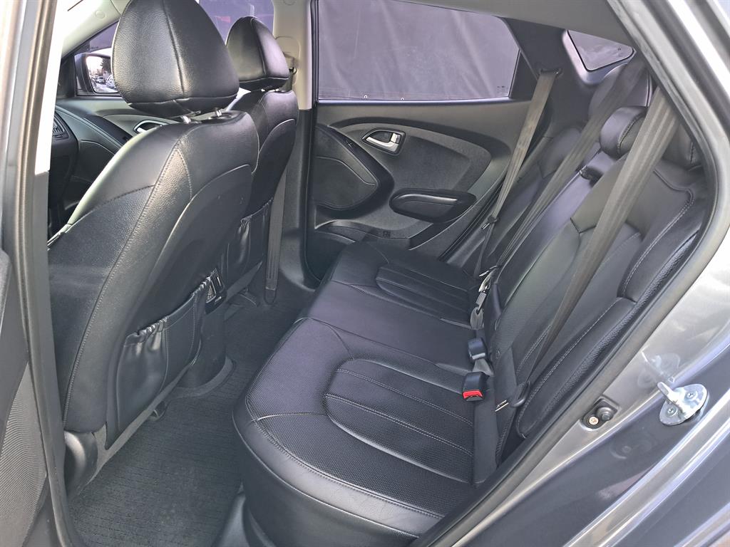 HYUNDAI Tucson 2015 Gris - Importación desde Corea - HF Imports Iquique - Foto 13