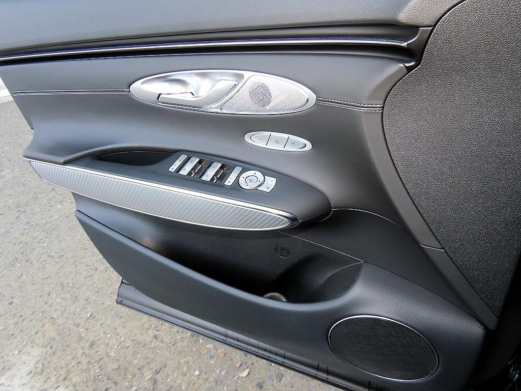 Genesis GV70 - Vista 11