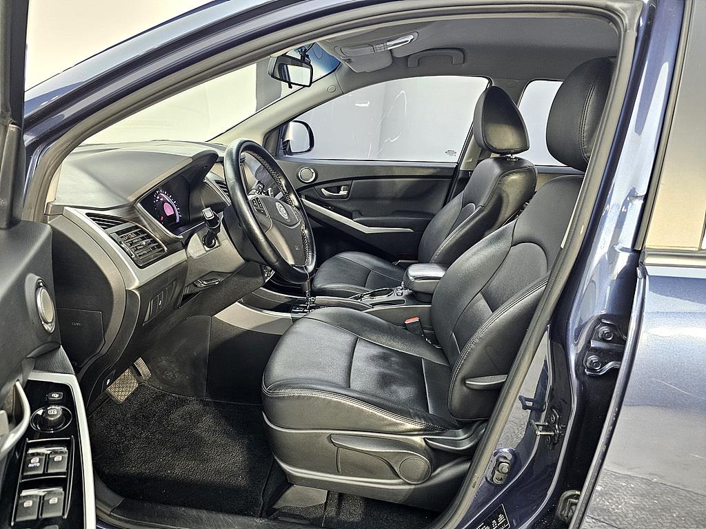 Ssangyong Korando - Vista 8