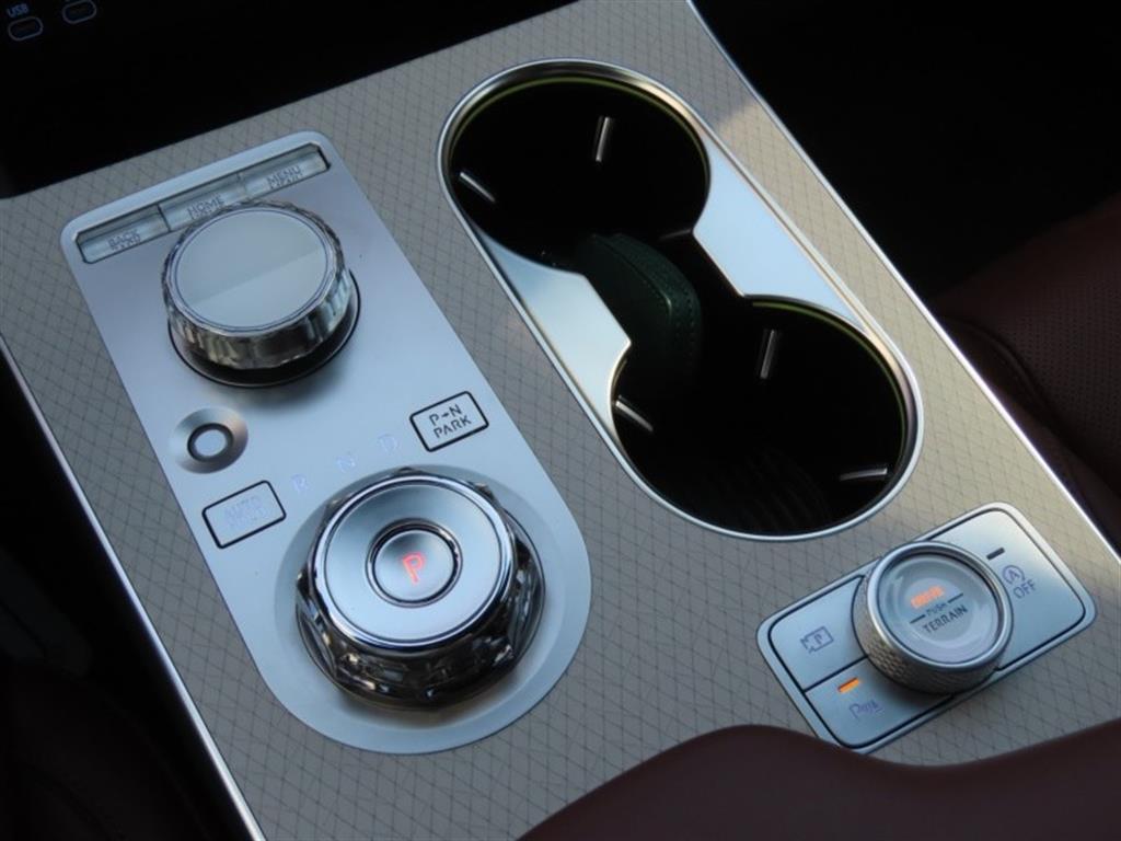 Genesis GV80 - Vista 11