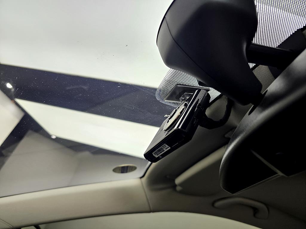 Volkswagen Jetta 2011 Blanco - Importación desde Corea - HF Imports Iquique - Foto 13