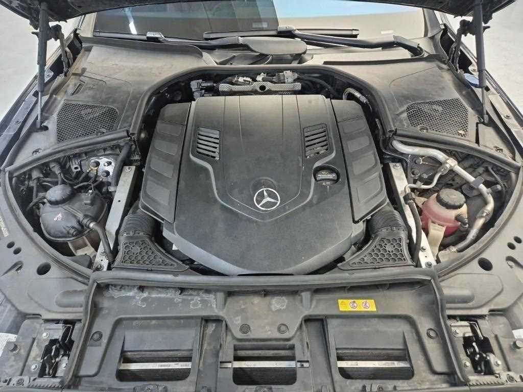 Mercedes Benz S Class - Vista 5