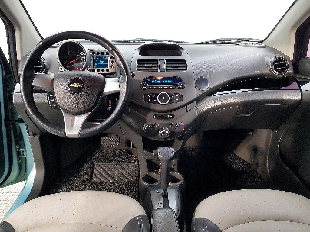 Chevrolet Spark - Vista 5