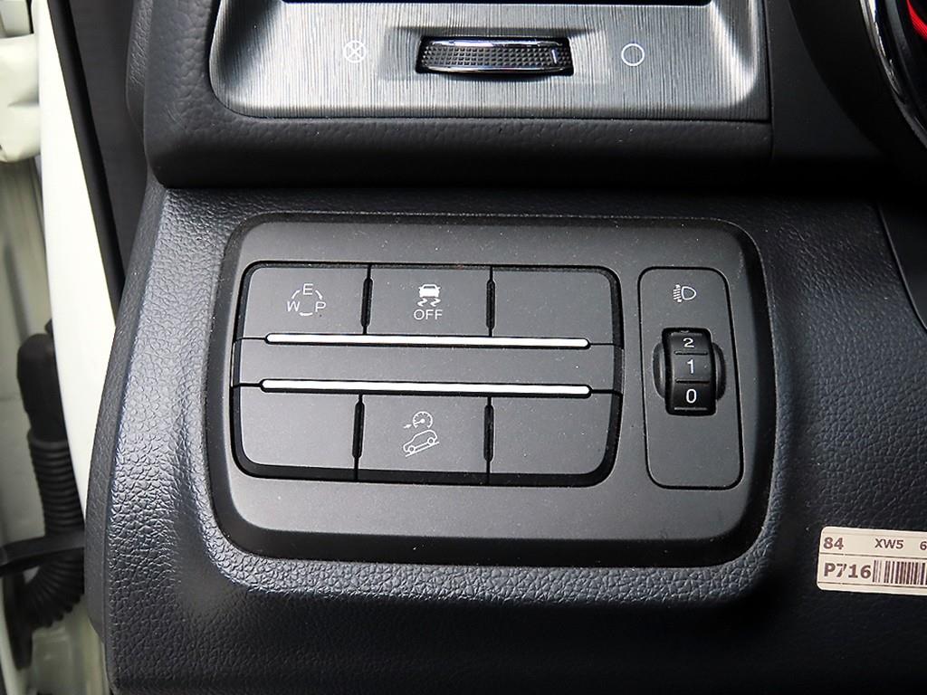 Ssangyong Tivoli - Vista 12