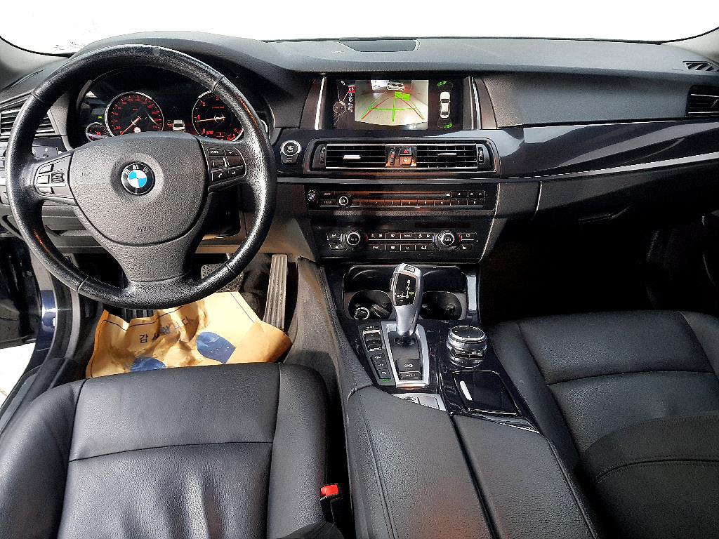 BMW 5 Series - Vista 5