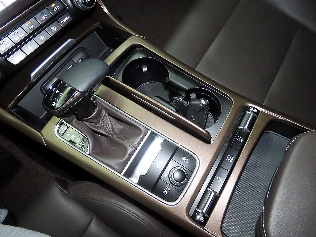 KIA Stinger - Vista 12