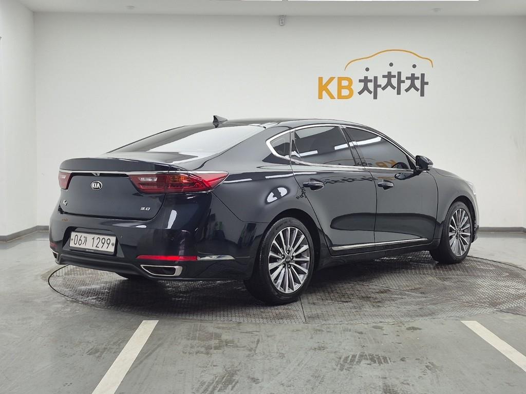 KIA K7 - Vista 4