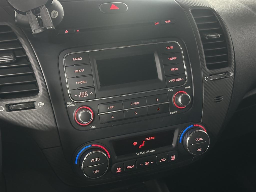 KIA K3 2013 Blanco - Importación desde Corea - HF Imports Iquique - Foto 16