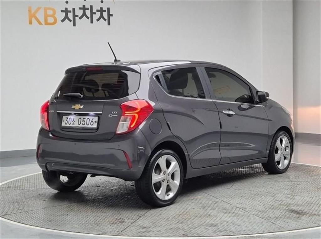 Chevrolet Spark - Vista 4