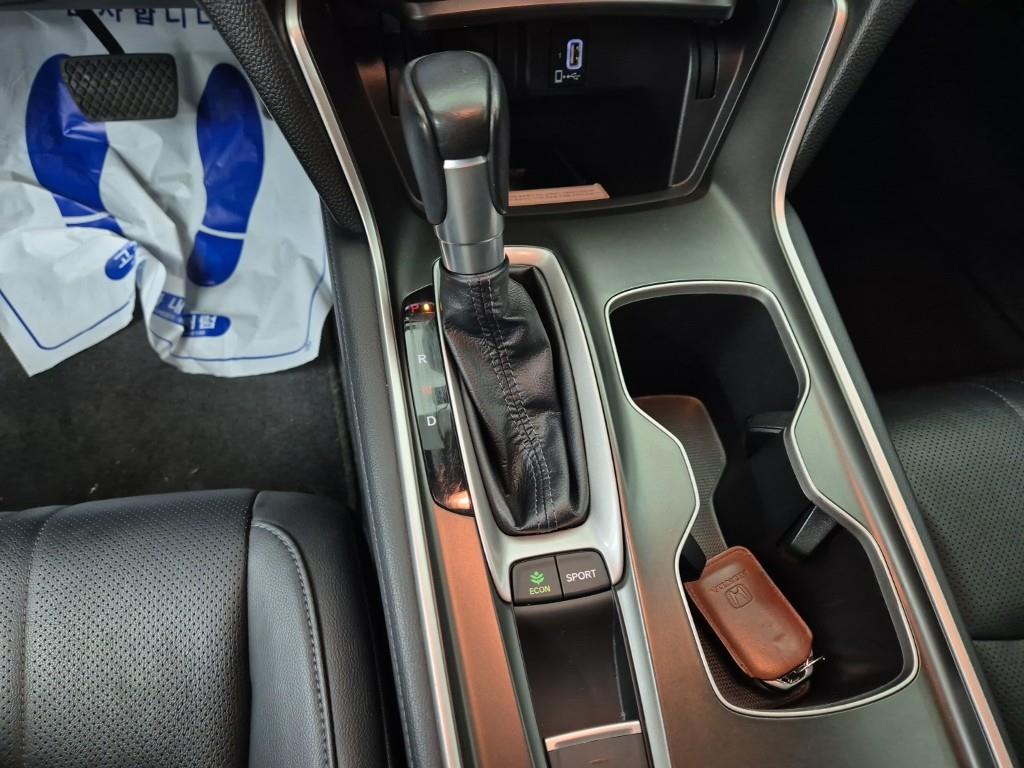 Honda Accord - Vista 8