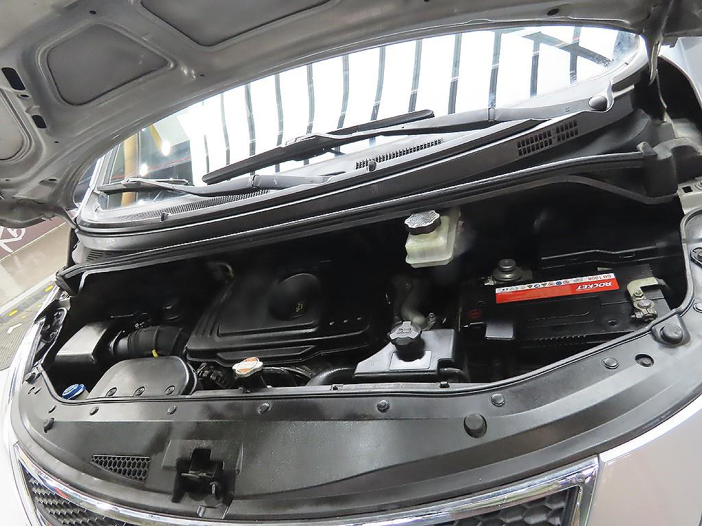 HYUNDAI Starex 2012 Gris - Importación desde Corea - HF Imports Iquique - Foto 7