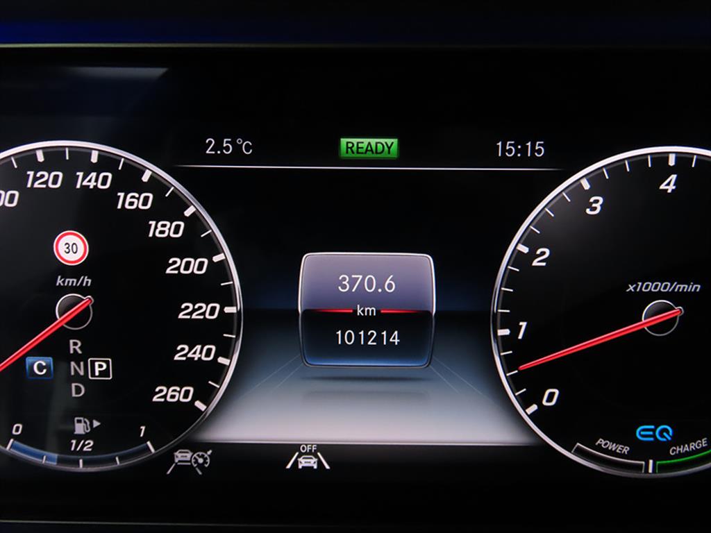 Mercedes Benz CLS Class - Vista 9