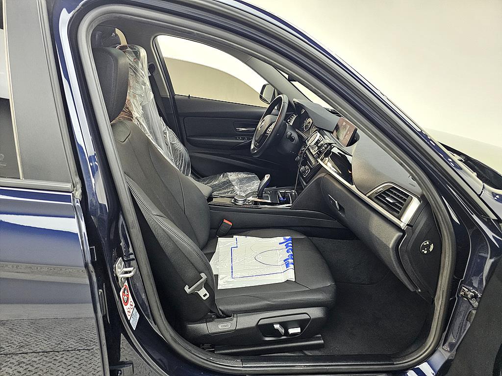 BMW 3 series - Vista 11