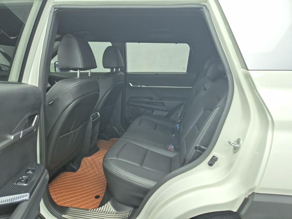 Ssangyong Torres - Vista 12