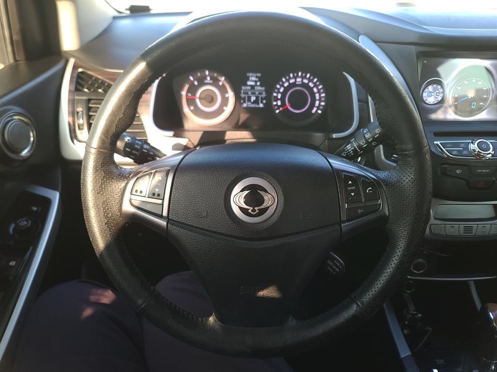 Ssangyong Korando - Vista 11