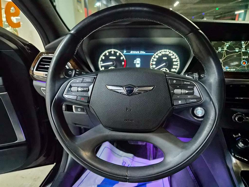 Genesis EQ900 - Vista 8