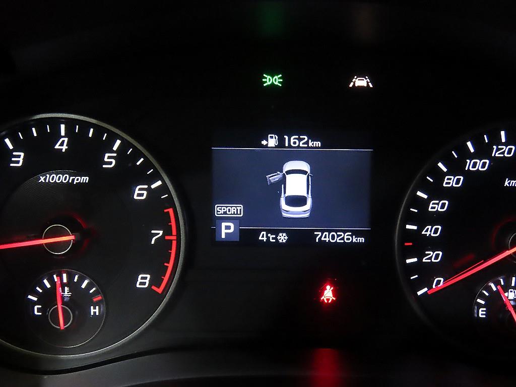 KIA Stinger - Vista 9