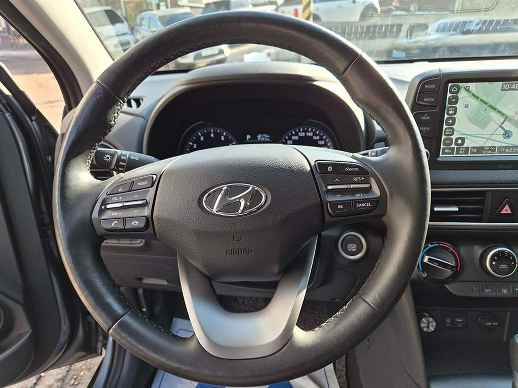 HYUNDAI Kona - Vista 8