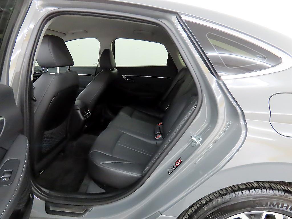 HYUNDAI Sonata - Vista 6