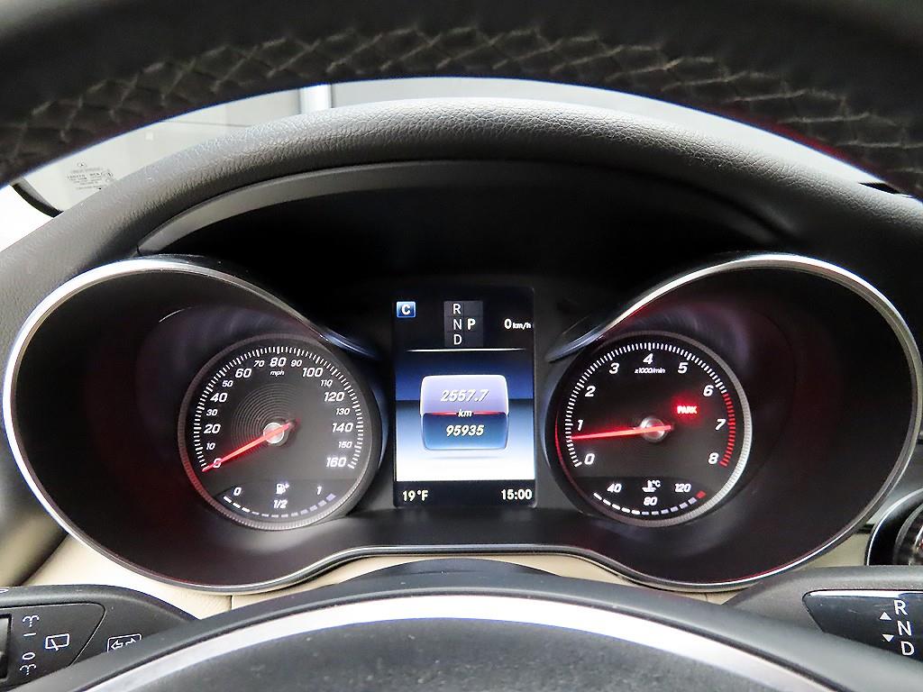 Mercedes Benz GLC Class - Vista 8