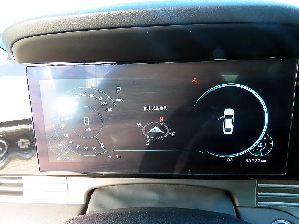 HYUNDAI Grandeur - Vista 9