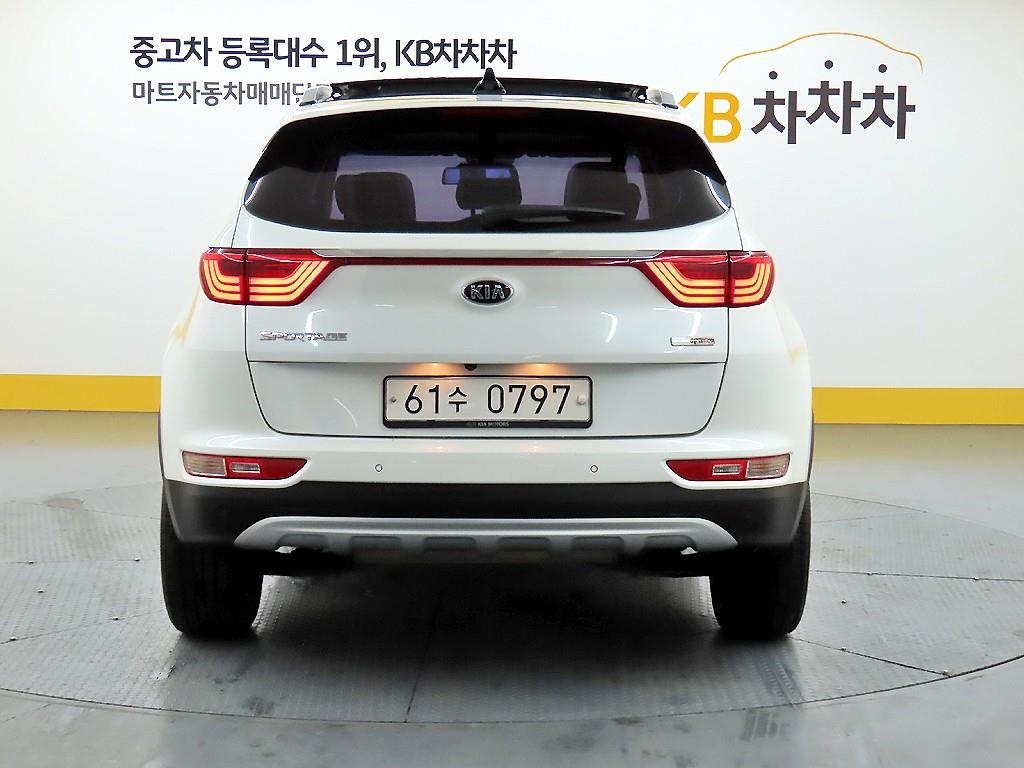 KIA Sportage - Vista 3