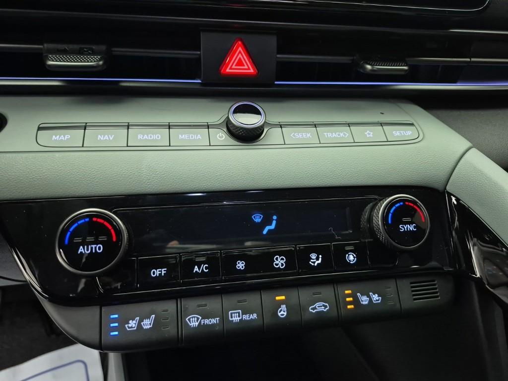 HYUNDAI Avante - Vista 10