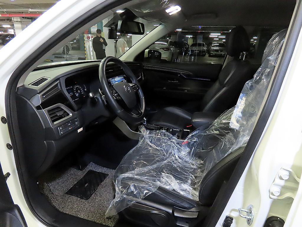 Ssangyong Korando - Vista 6