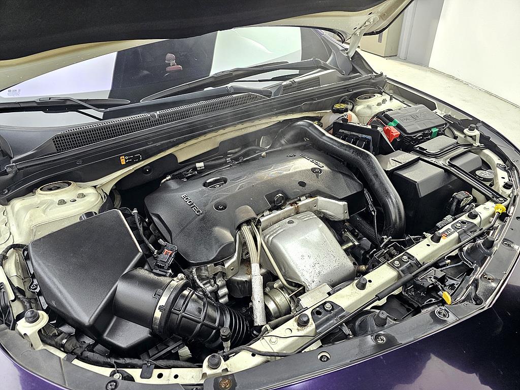 Chevrolet Malibu - Vista 6