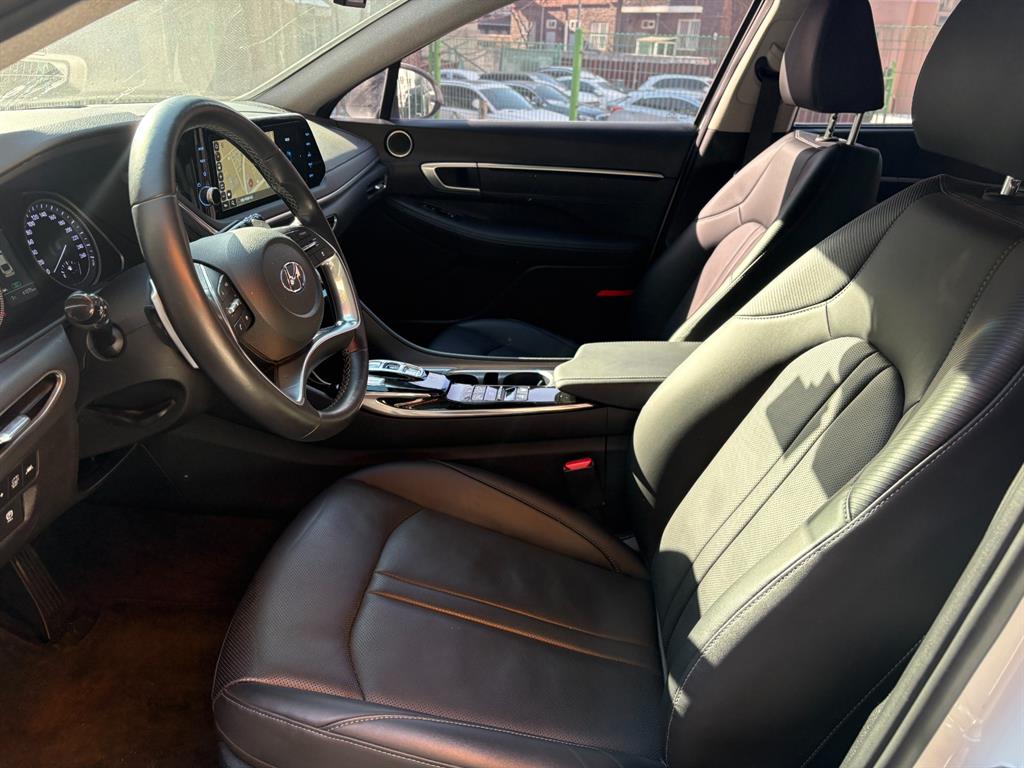 HYUNDAI Sonata - Vista 9