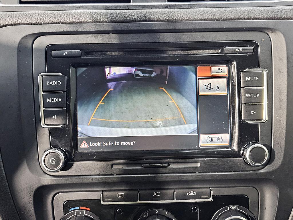 Volkswagen Jetta 2011 Blanco - Importación desde Corea - HF Imports Iquique - Foto 16