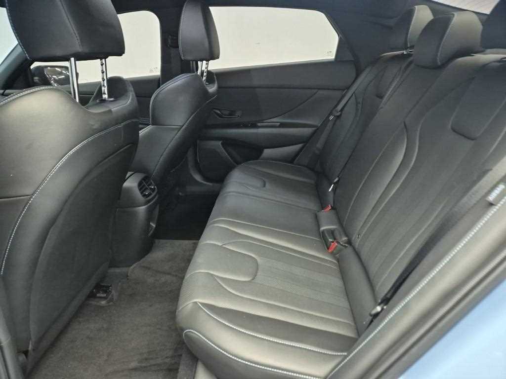 HYUNDAI Avante - Vista 12