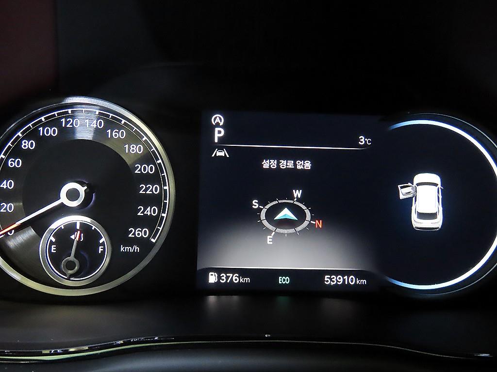 Genesis GV70 - Vista 9