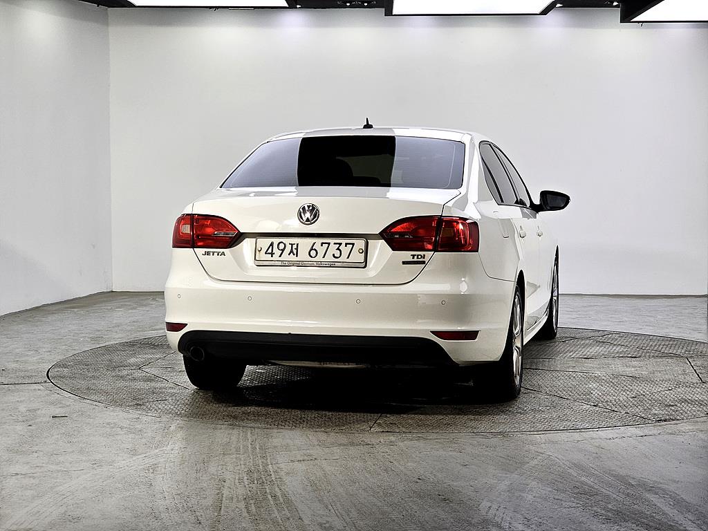 Volkswagen Jetta - Vista 3