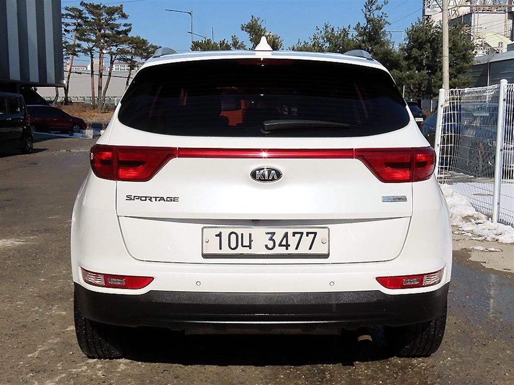 KIA Sportage - Vista 4