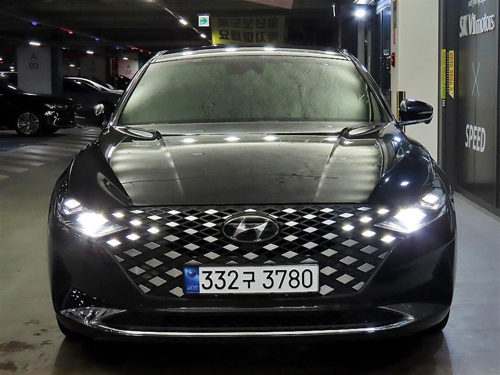 HYUNDAI Grandeur - Vista 2