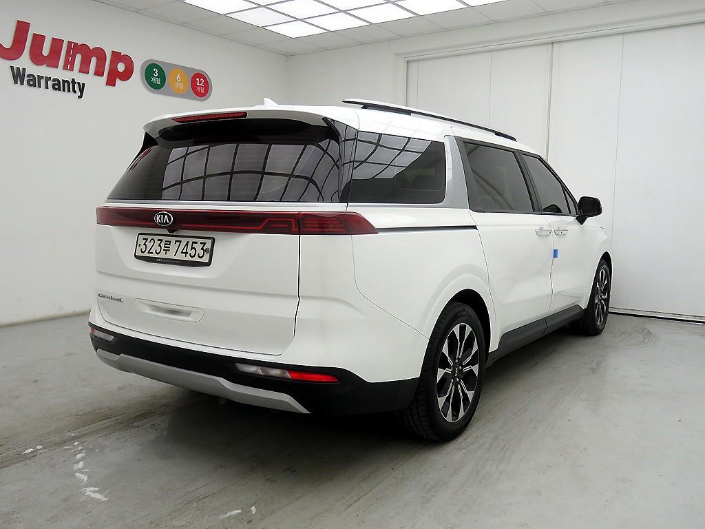KIA Carnival - Vista 4