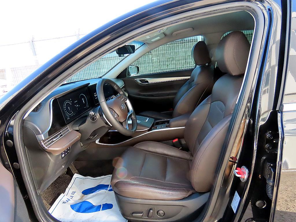 HYUNDAI Grandeur - Vista 5