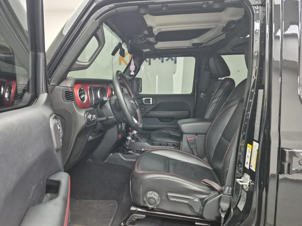 Jeep Wrangler - Vista 11