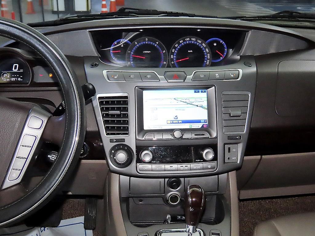 Ssangyong Korando - Vista 11