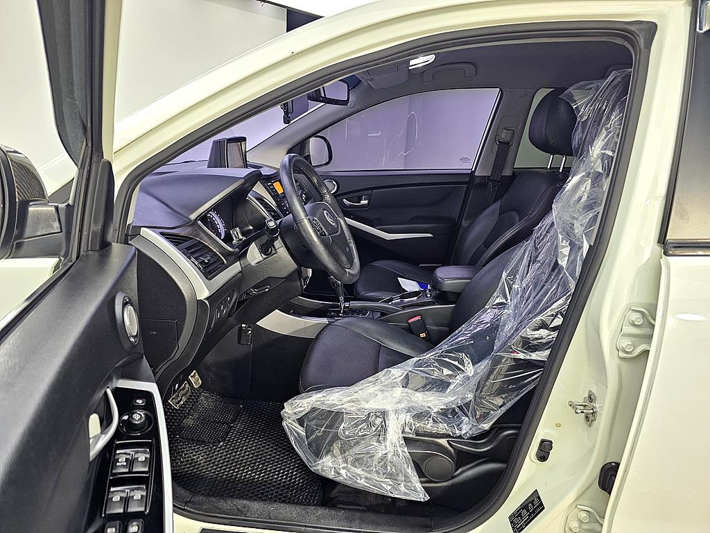 Ssangyong Korando - Vista 8