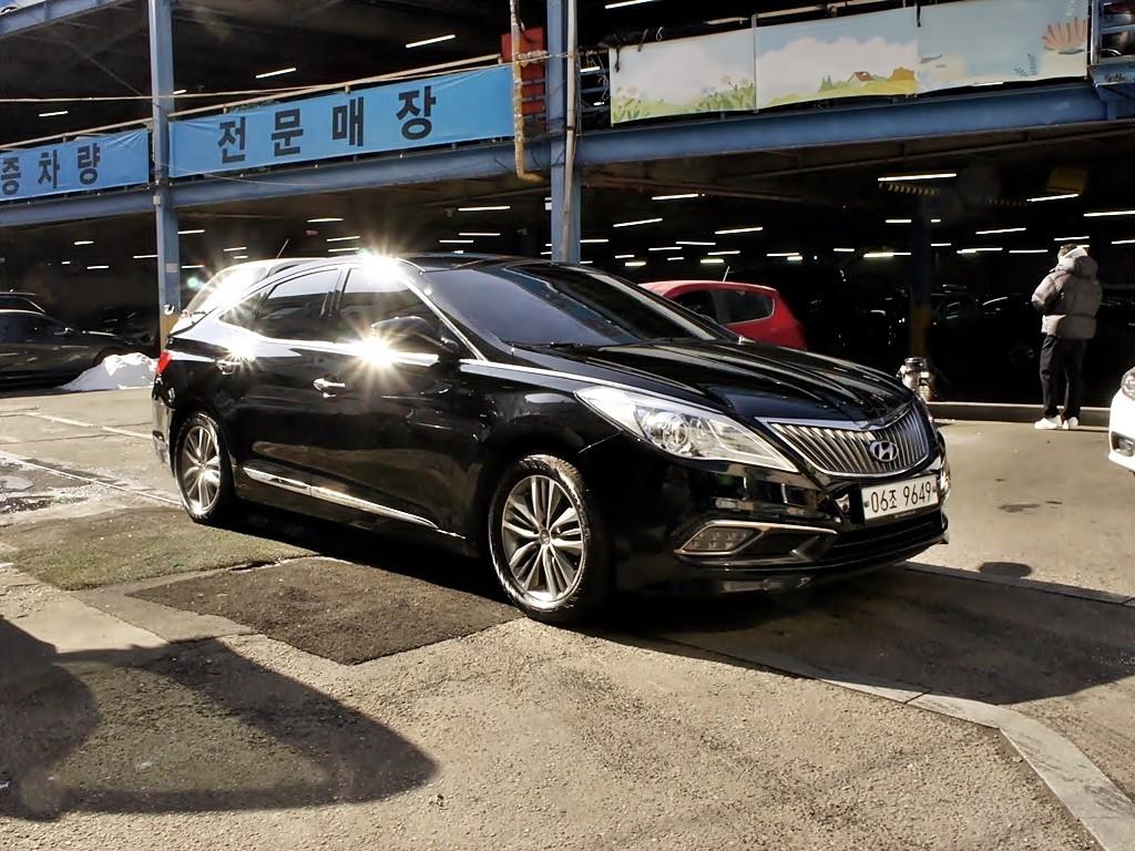 HYUNDAI Grandeur - Vista 3