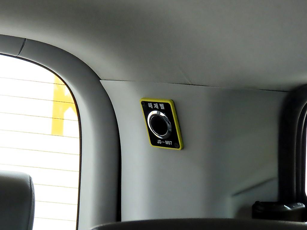 HYUNDAI Starex - Vista 12