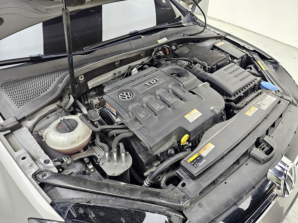 Volkswagen Golf - Vista 6