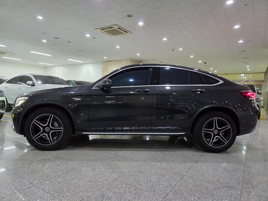 Mercedes Benz GLC Class - Vista 3