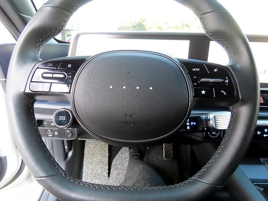 HYUNDAI Ioniq 6 - Vista 8