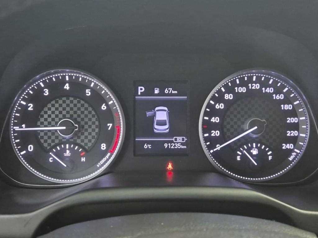 HYUNDAI Avante - Vista 6