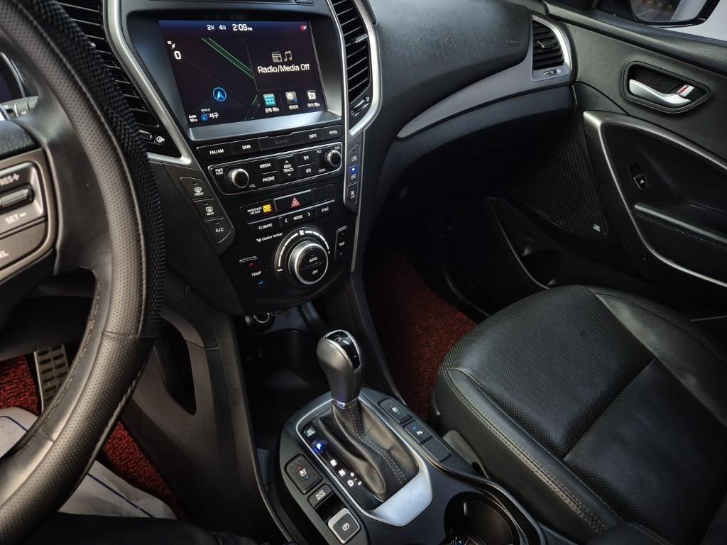 HYUNDAI Maxcruz - Vista 11