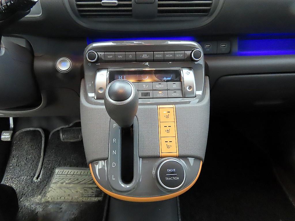 HYUNDAI Casper - Vista 10